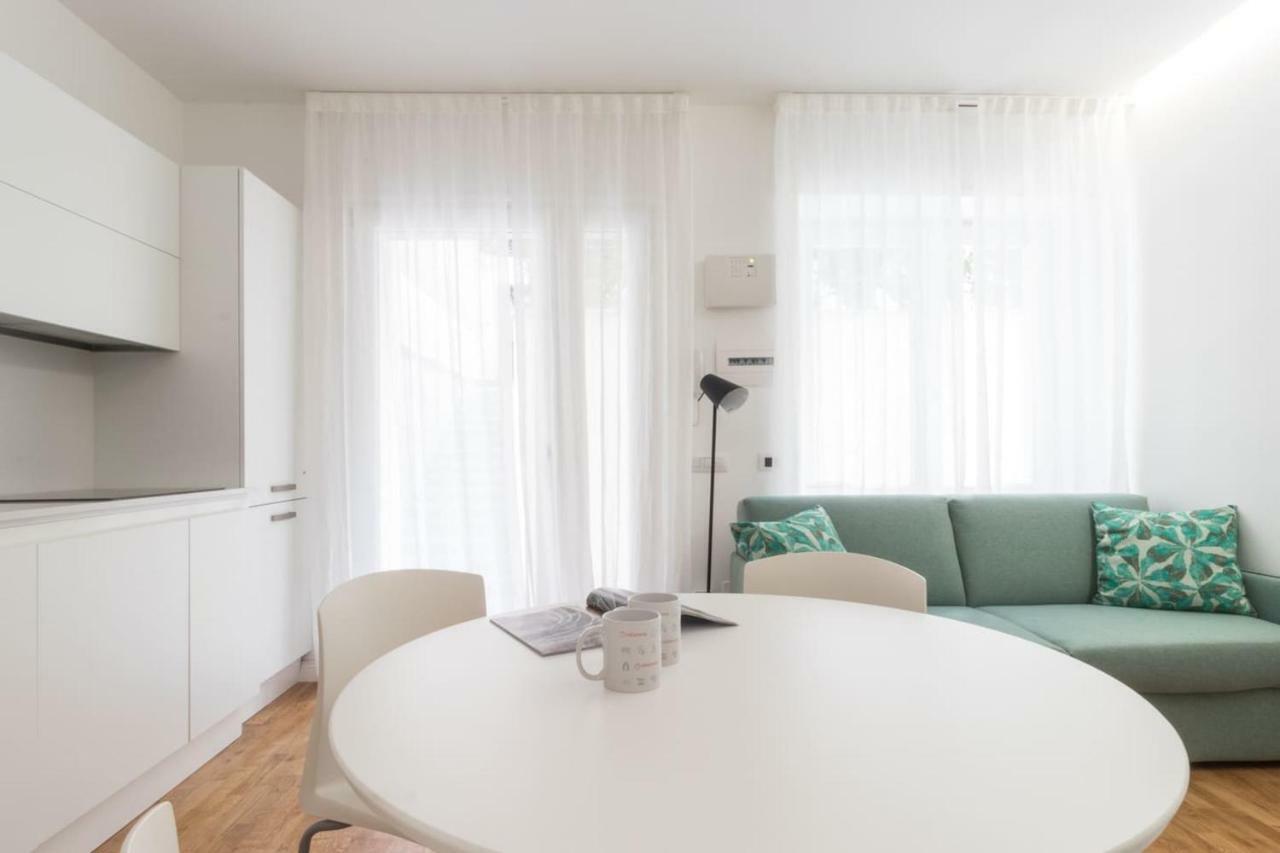 Italianway - Ciro Menotti 18 Apartment Milan Luaran gambar
